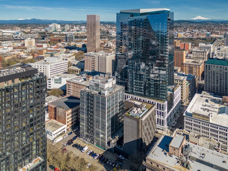 More Photos Of 511 SW Tenth Ave, Portland Medical For Lease