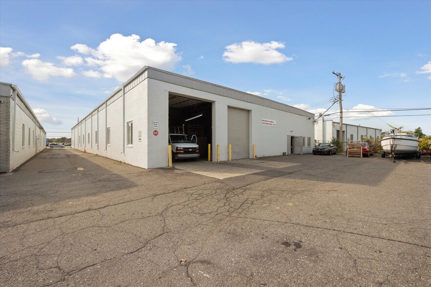 More Photos Of 3461 E Ten Mile Rd, Warren Warehouse For Sale