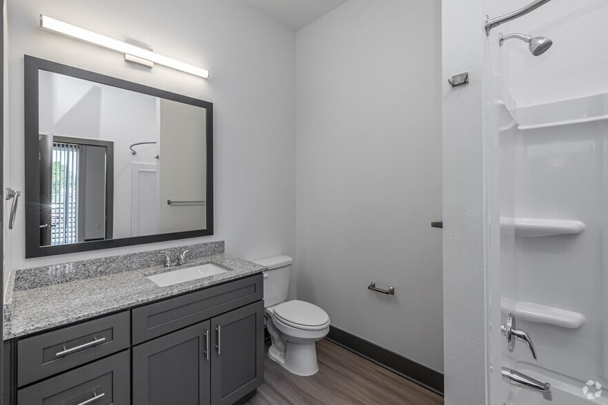 More Photos Of 627 Emma ave, Springdale Apartments For Lease