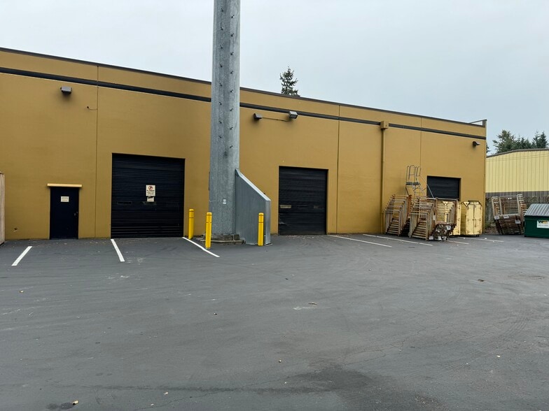 More Photos Of 2031 196th St SW, Lynnwood Warehouse For Lease