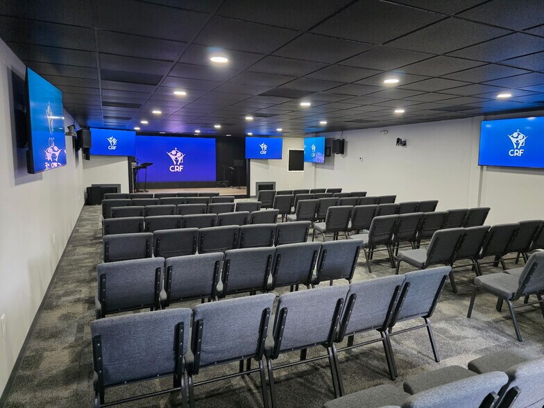 More Photos Of 8200 Westglen Dr, Houston Movie Radio TVStudio For Lease