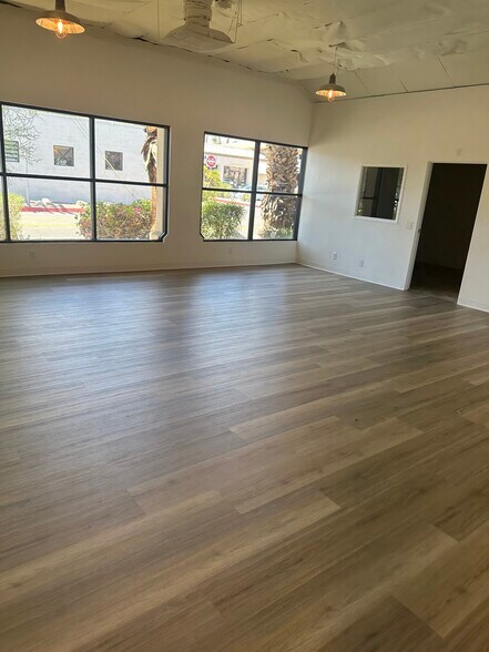 More Photos Of 74050 Alessandro Dr, Palm Desert Medical For Lease