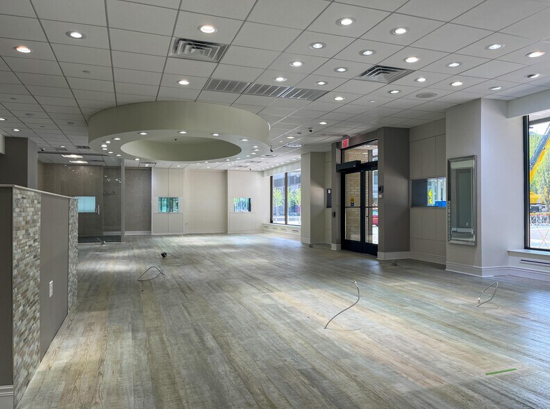 More Photos Of 101 1st Ave SW, Rochester Hotel For Lease