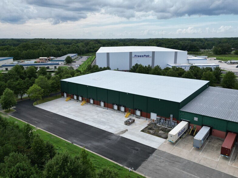 More Photos Of 1965 Northgate Commerce Pky, Suffolk Warehouse For Lease