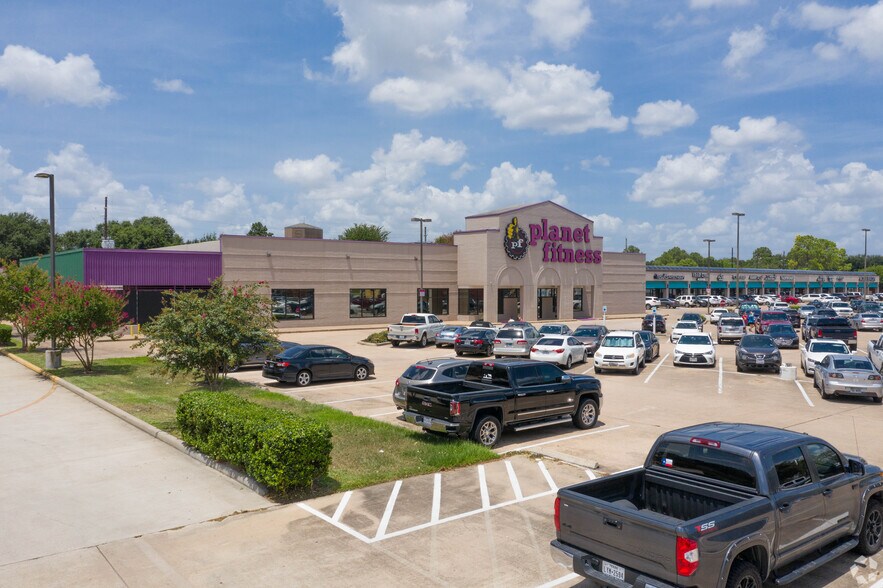 Primary Photo Of 8475 N Hwy 6, Houston Unknown For Lease