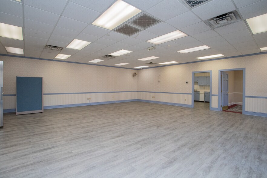 More Photos Of 5406 US 29, Blairs Bank For Lease