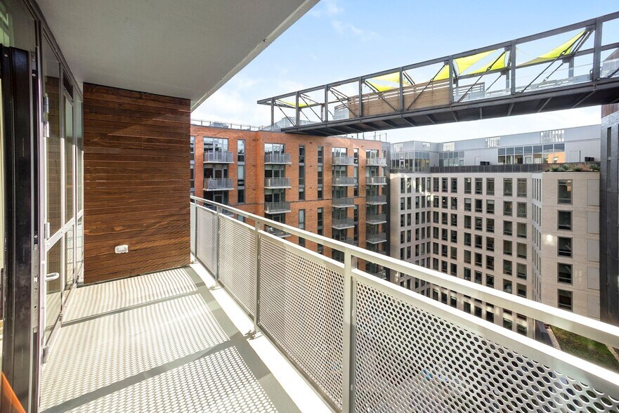 More Photos Of 901 W St NW, Washington Apartments For Lease