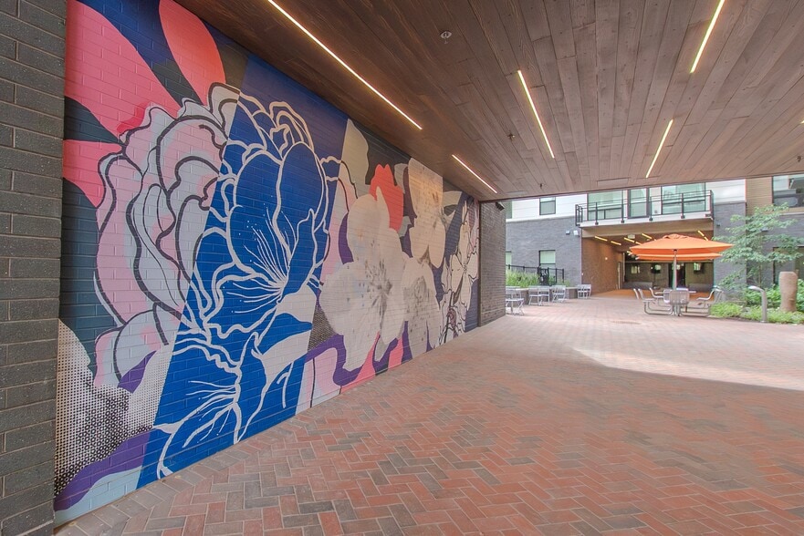 More Photos Of 2311 Dulles Station Blvd, Herndon Apartments For Lease