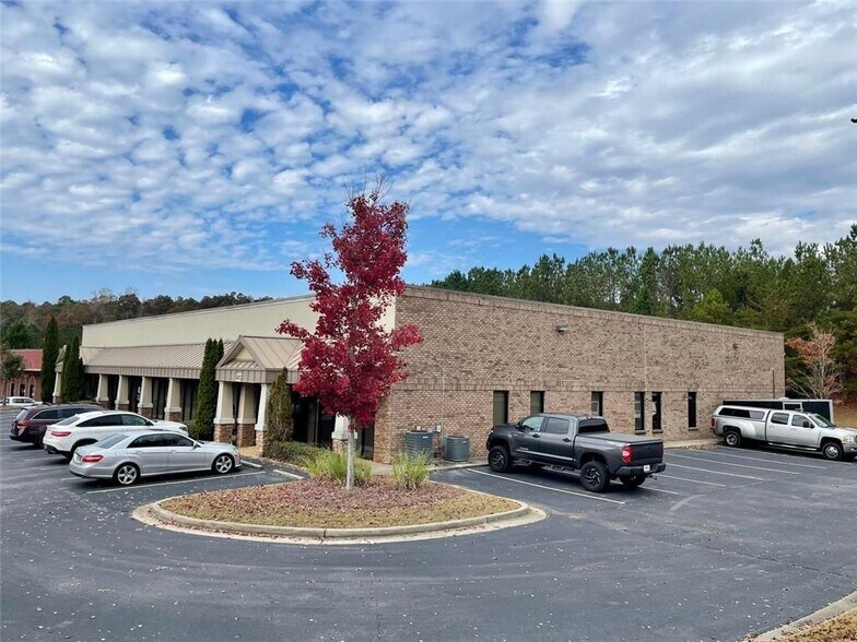 Primary Photo Of 4913 Summer Oak Dr, Buford Industrial For Lease