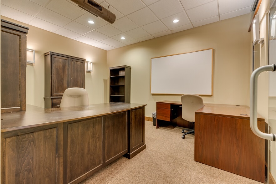 More Photos Of 133 River Park Rd, Mooresville Office For Sale