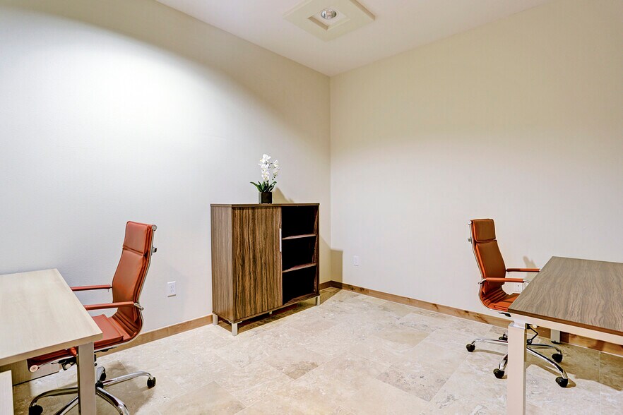 More Photos Of 25329 Budde Rd, The Woodlands Unknown For Lease