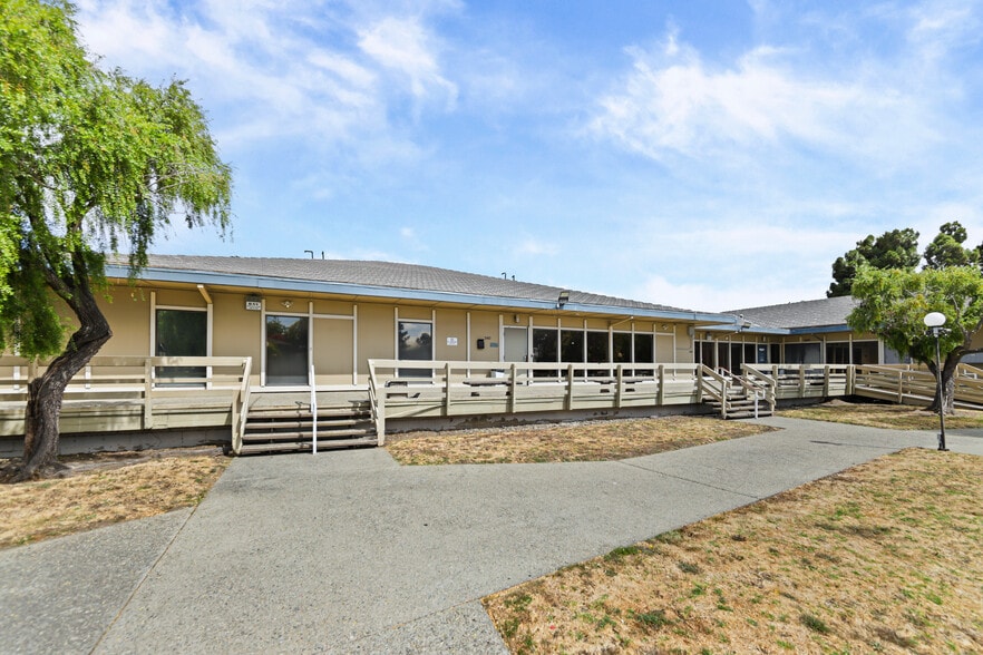 More Photos Of 300 Pendleton Way, Oakland Office For Sale