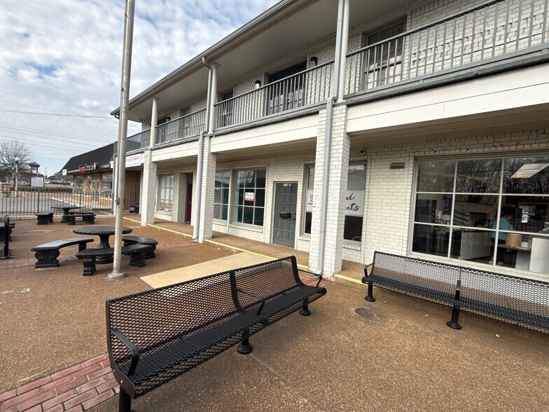 More Photos Of 5788-5846 Stage Rd, Bartlett Unknown For Lease
