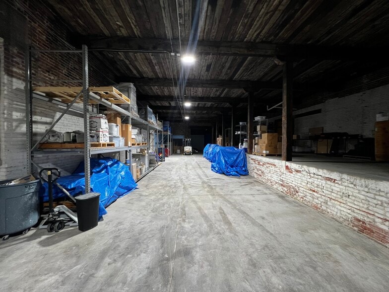 More Photos Of 1318 1st Ave N, Birmingham Flex For Sale