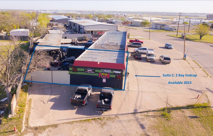 More Photos Of 700 S Cherry Ln, Fort Worth Auto Repair For Sale