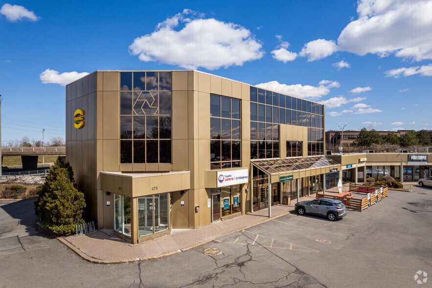 Primary Photo Of 475 Av Dumont, Dorval Storefront Retail Office For Sale