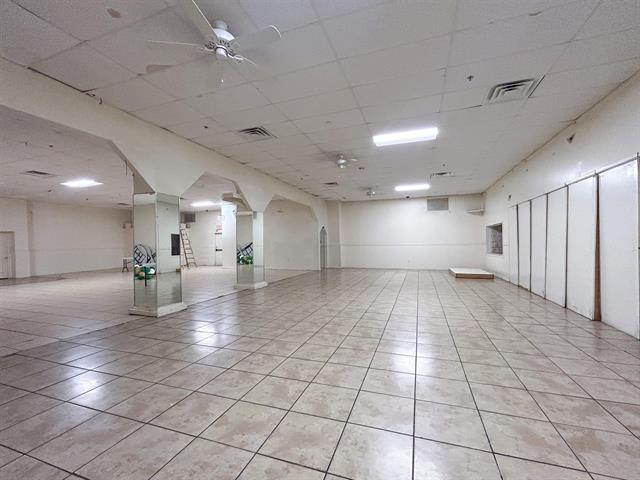 More Photos Of 819 Los Presidentes Ave, Laredo Storefront Retail Office For Sale