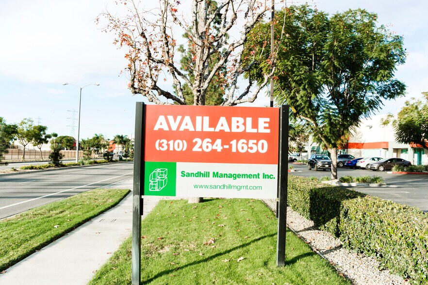 More Photos Of 12711 Ramona Blvd, Baldwin Park Warehouse For Lease