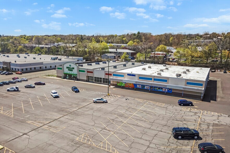 More Photos Of 90 Broadway, Menands Storefront For Lease