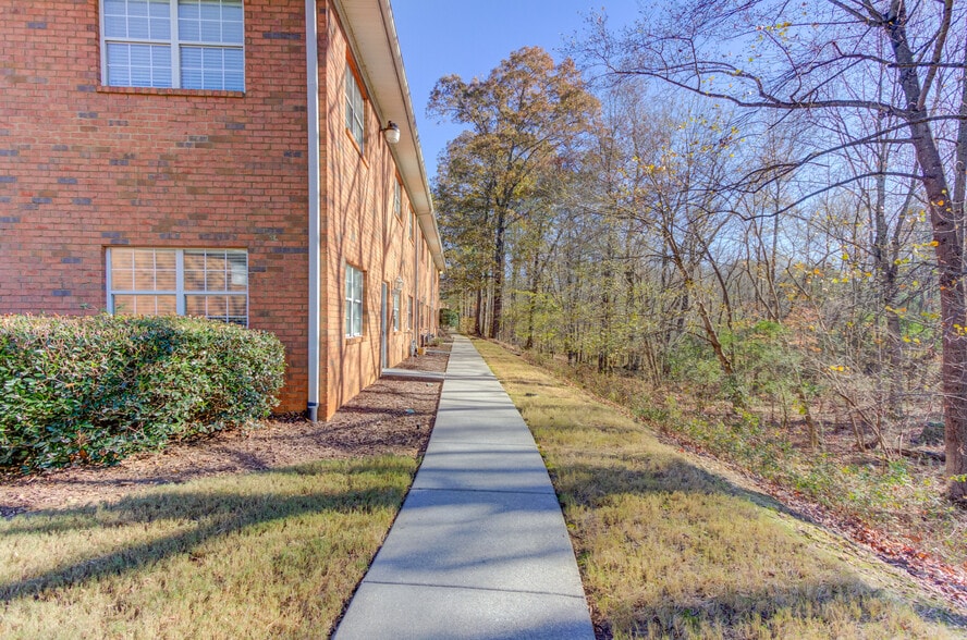 More Photos Of 401-413 Creekstone Rdg, Woodstock Office Residential For Sale