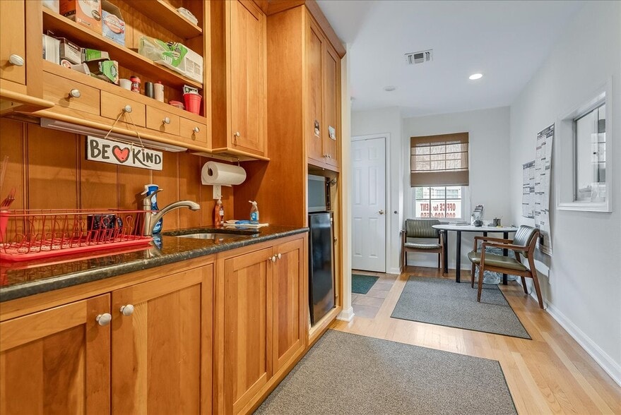 More Photos Of 1590 E 2nd St, Scotch Plains Office For Sale
