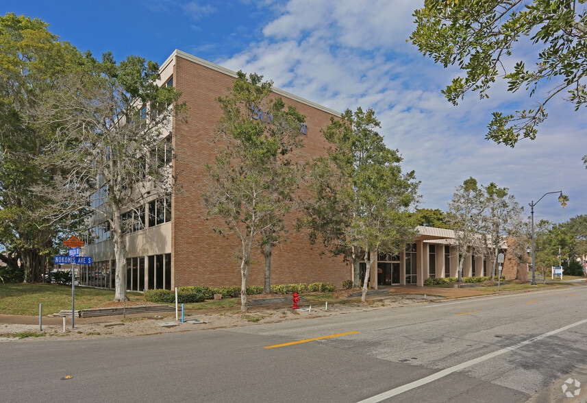 More Photos Of 200 Nokomis Ave S, Venice Office For Lease