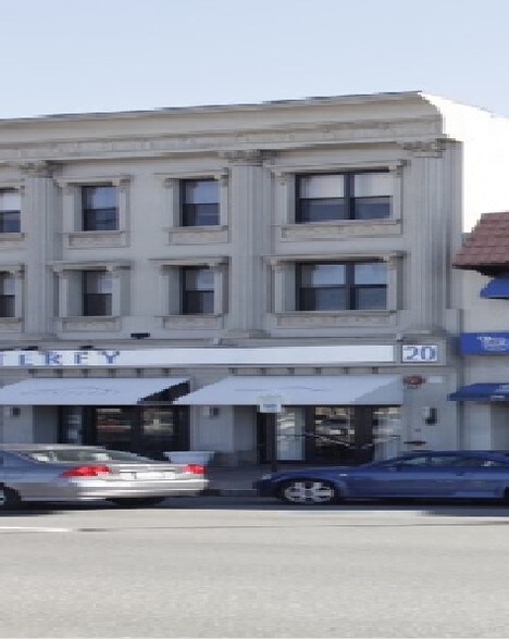 More Photos Of 20 W Park Ave, Long Beach Storefront Retail Office For Lease