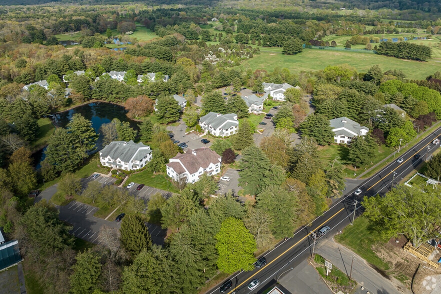 More Photos Of 2 Forest Park Dr, Farmington Medical For Lease