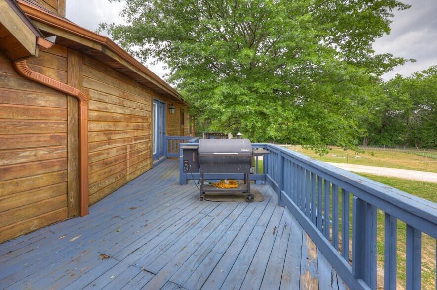 More Photos Of 25695 Mulberry Rd, Webb City Winery Vineyard For Sale