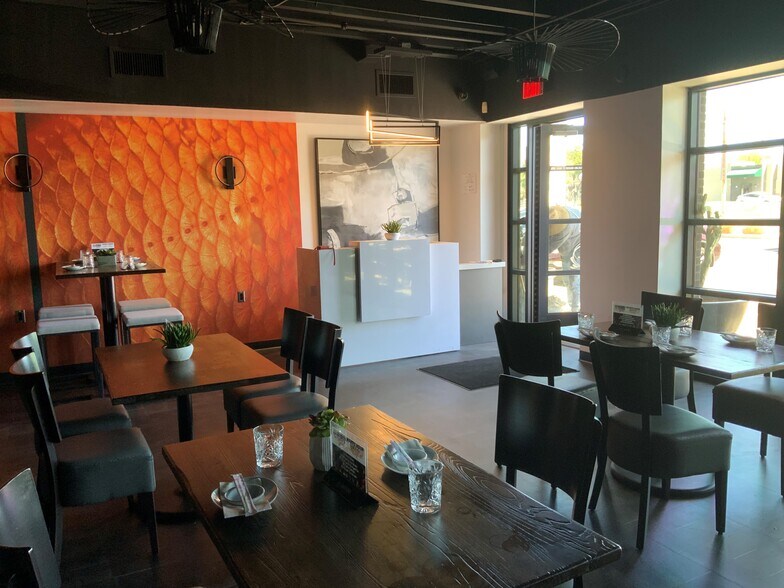 More Photos Of 5538 N 7th St, Phoenix Restaurant For Lease