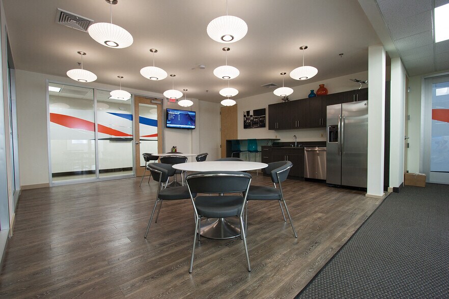 More Photos Of 450 Amwell Rd, Hillsborough Storefront Retail Office For Lease