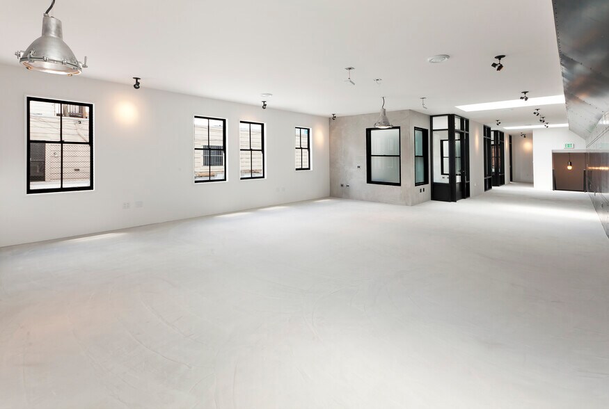 More Photos Of 108-110 S Park St, San Francisco Storefront Retail Residential For Lease