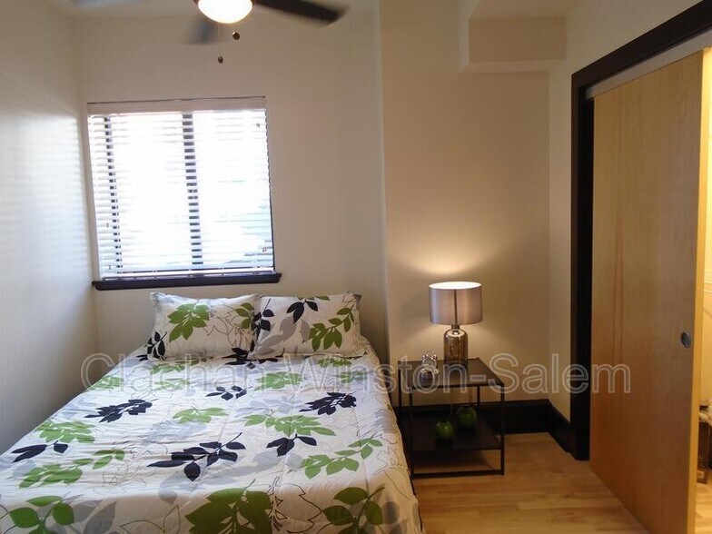 More Photos Of 50 W 4th St, Winston-Salem Apartments For Lease