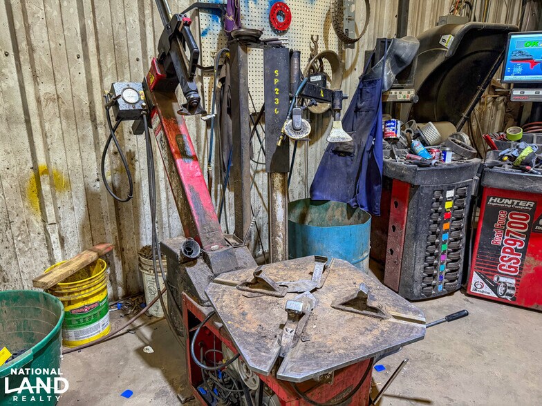 More Photos Of SR-5 S, Marion General Retail For Sale