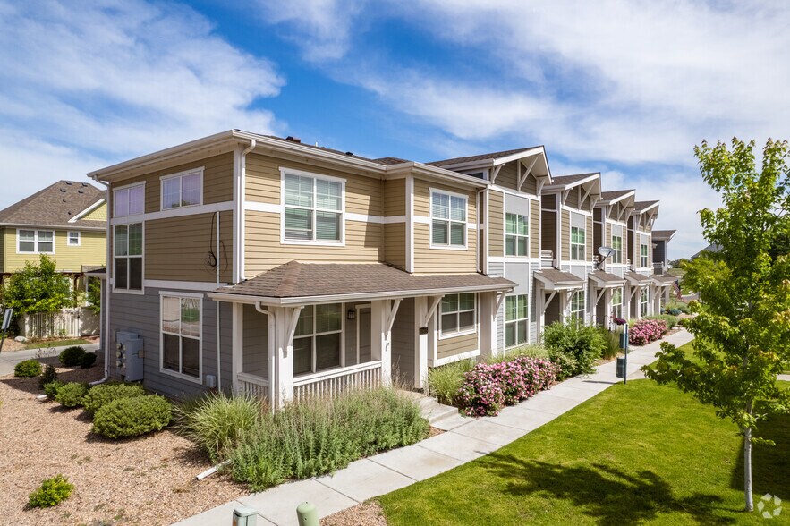 More Photos Of 9627 E 105th Pl, Commerce City Apartments For Lease