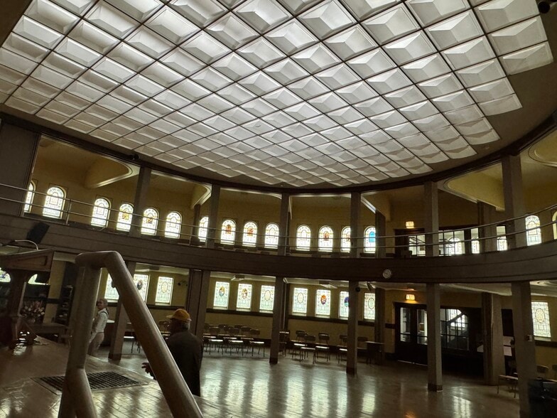 More Photos Of 100 Lafayette St, York Specialty For Sale