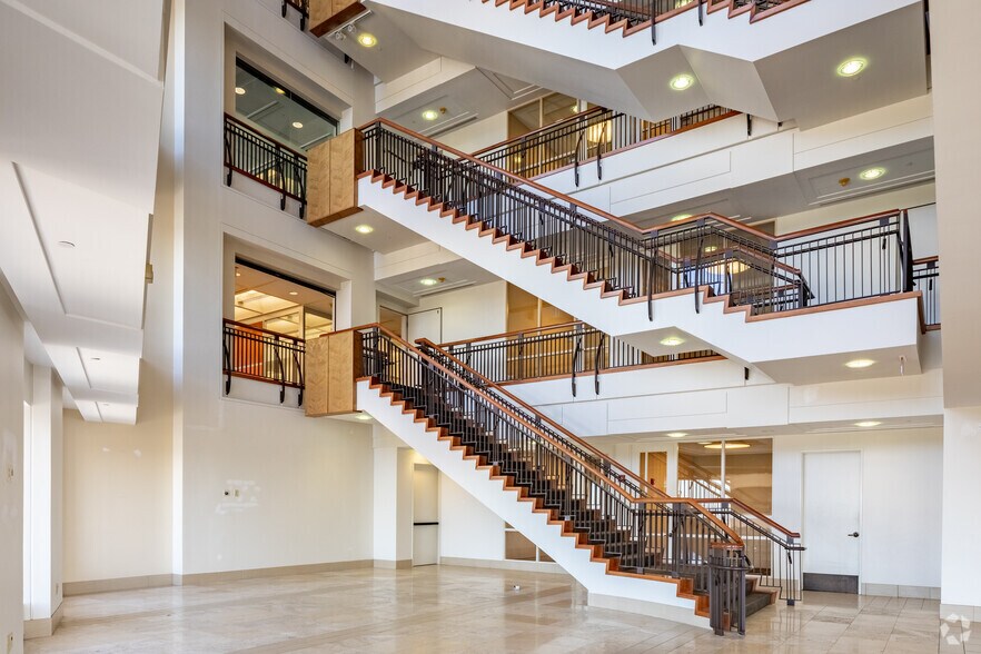 More Photos Of 133 Peachtree St NE, Atlanta Office For Lease