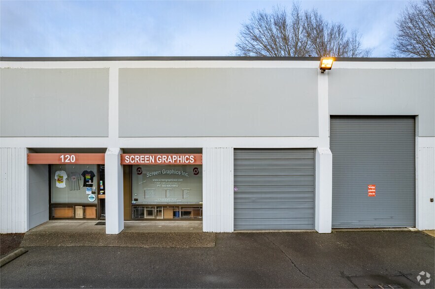 More Photos Of 10950 SW 5th St, Beaverton Warehouse For Lease