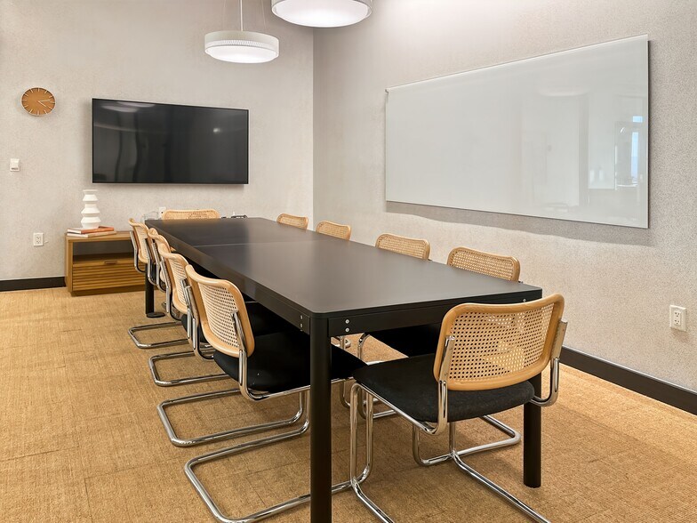 Primary Photo Of 101 E Washington St, Phoenix Coworking Space