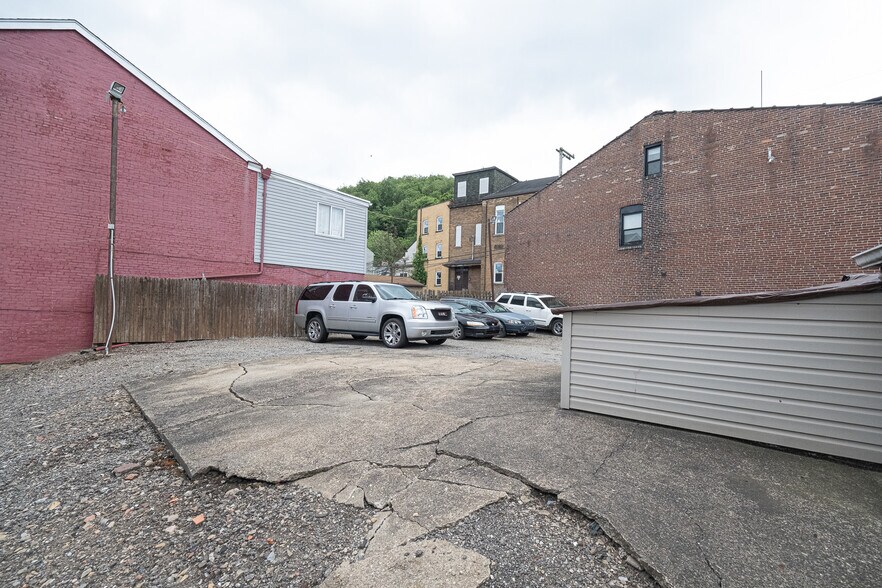 More Photos Of 5700 Butler St, Pittsburgh Auto Dealership For Sale