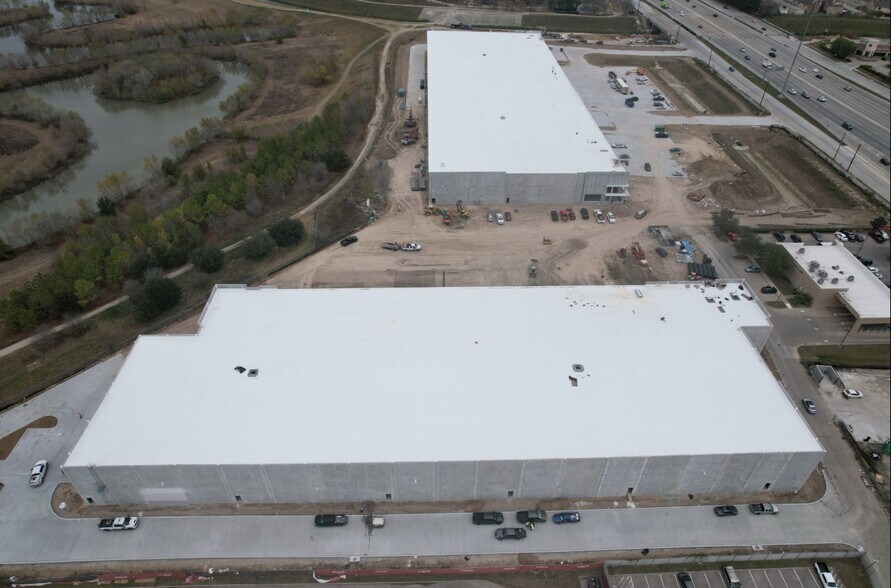 More Photos Of 8008 Sam Houston Pkwy S, Houston Unknown For Lease