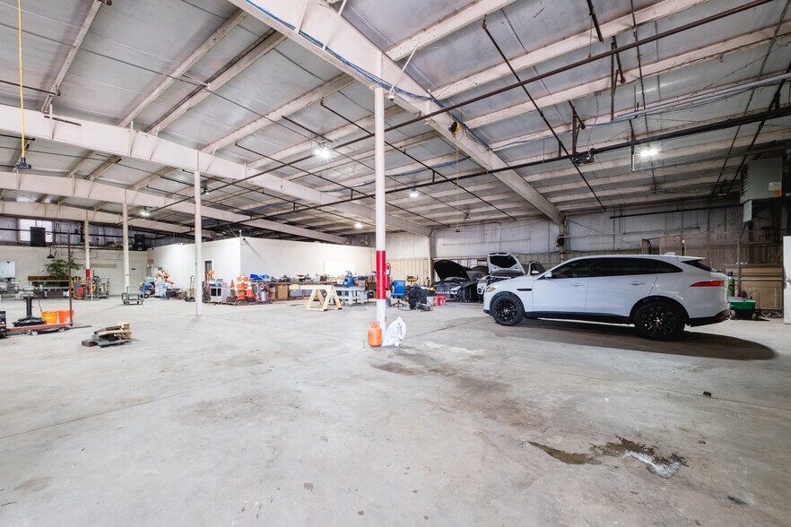 More Photos Of 714 Calhoun St, Little Rock Industrial For Sale