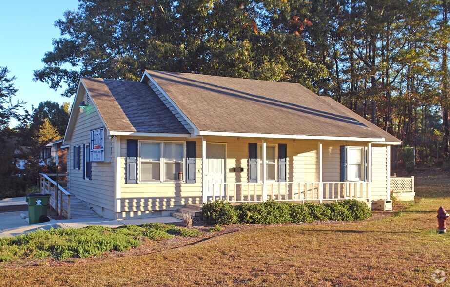 Primary Photo Of 2180 Highway 34 E, Newnan Medical For Lease