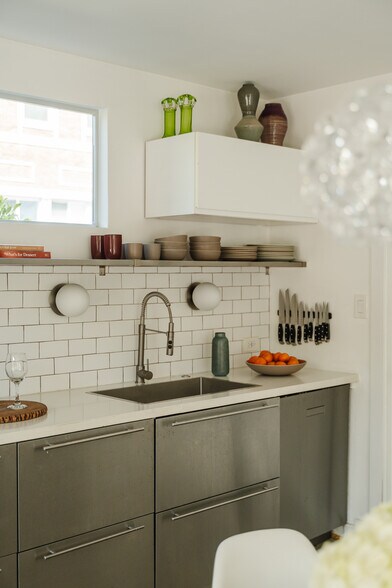 More Photos Of 40 18th Ave, Venice Apartments For Sale