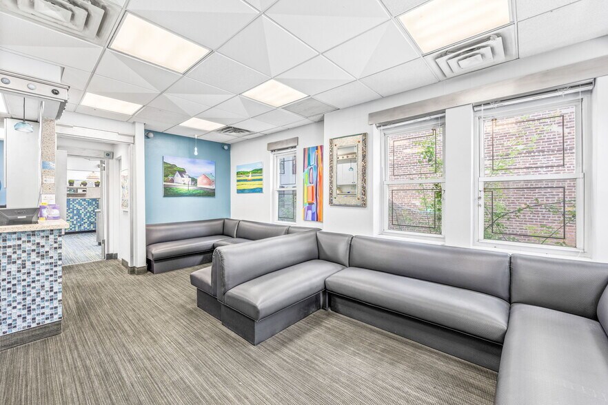 More Photos Of 2053 E 16th St, Brooklyn Flex For Sale