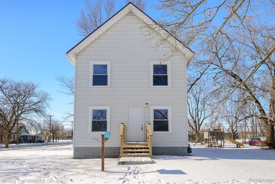 More Photos Of 230 Almyra Ave, Monroe Apartments For Sale