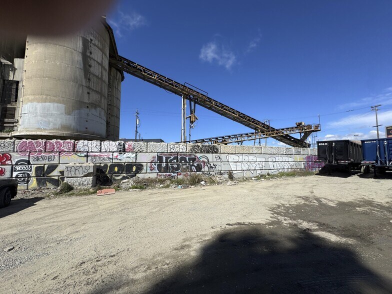 More Photos Of 2400 Peralta St, Oakland Land For Sale