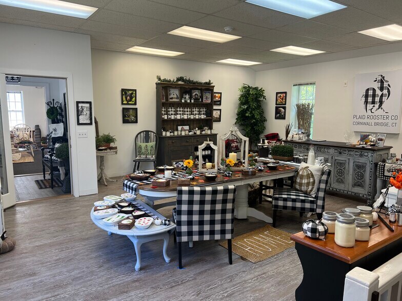 More Photos Of 22 Kent Road, Cornwall Bridge Loft Creative Space For Sale