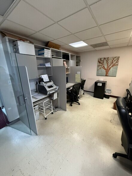 More Photos Of 7765 SW 87th Ave, Miami Medical For Sale