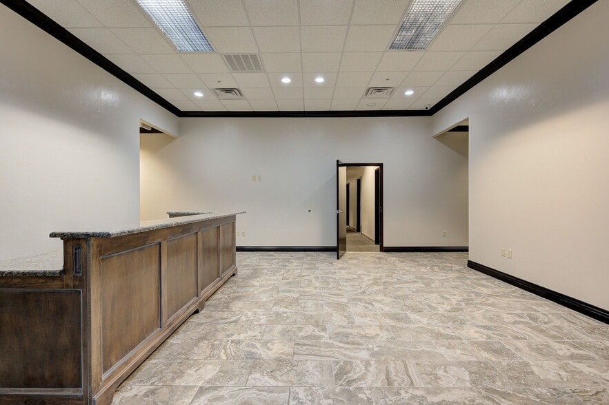 More Photos Of 4509-4513 Memorial Cir, Oklahoma City Office For Sale
